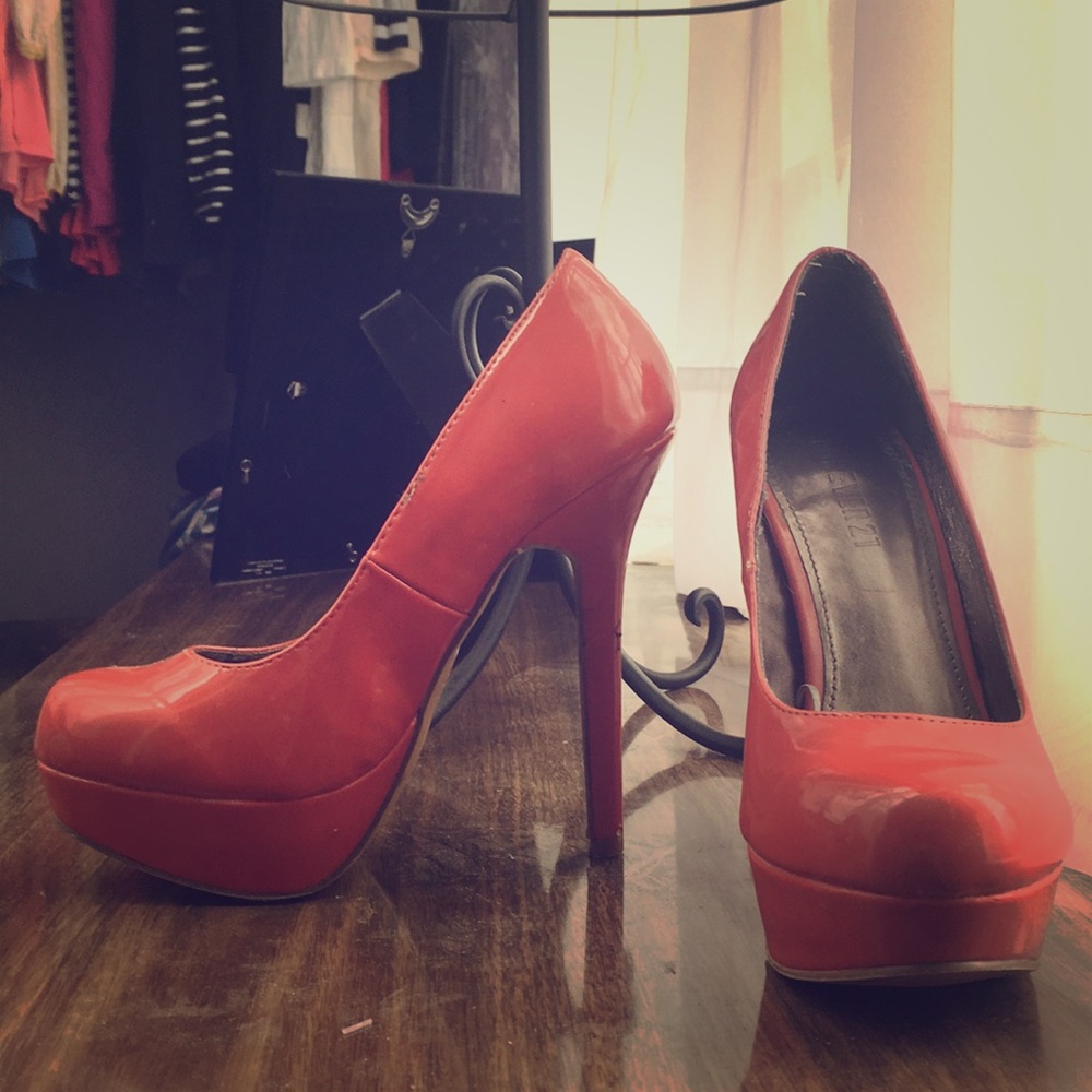 Forever 21 platform pumps